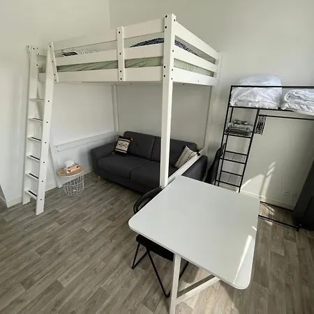 Apartment Studio Lumineux 18m2 , Proche Naval Group Et Centre Cherbourg-en-Cotentin