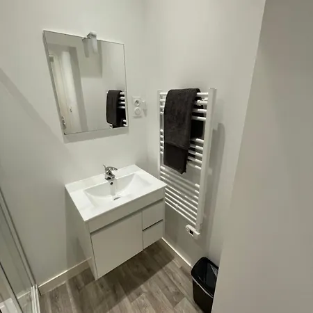Studio Lumineux 18m2 , Proche Naval Group Et Centre Apartment Cherbourg-en-Cotentin
